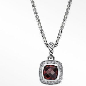 DY petite Albion pendant necklace garnet and diamonds